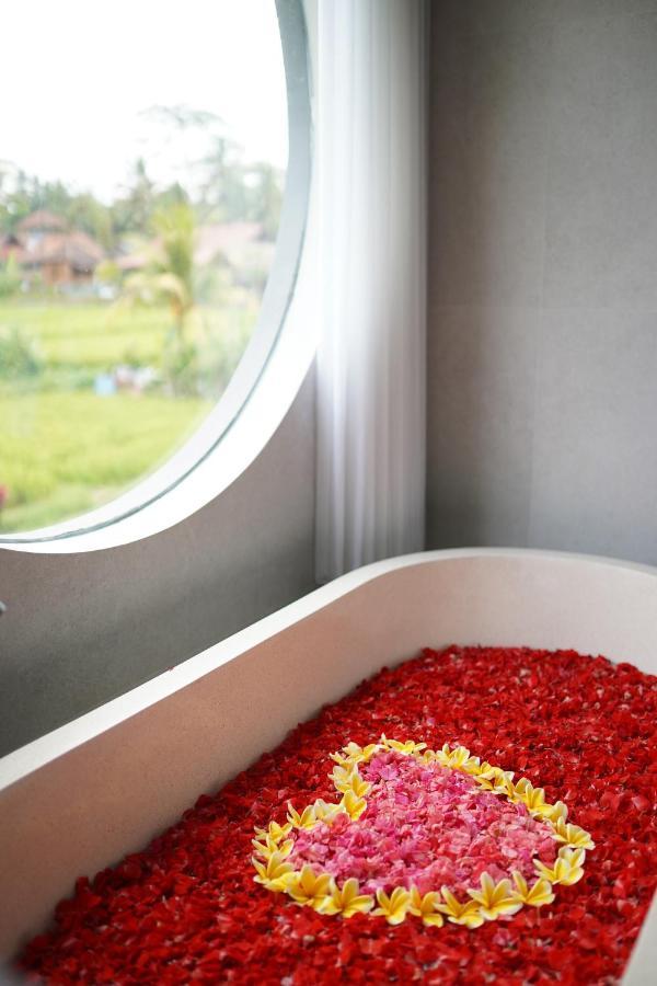 Hotel Umah Tirta à Ubud Extérieur photo
